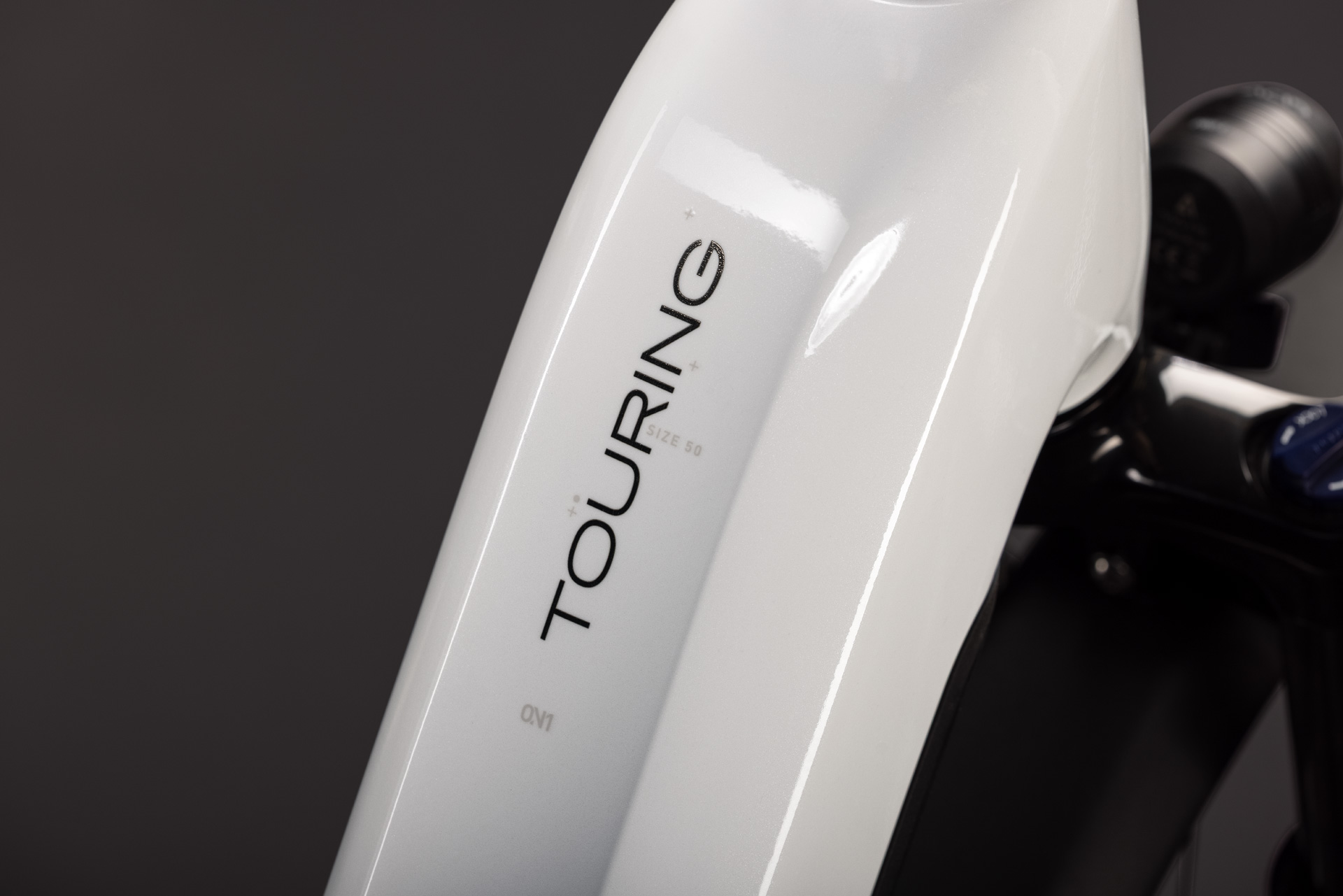 Touring Hybrid One 600 Metallicwhite'n'Chrome – Image 6